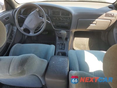 Zdjęcie 8 z 12 samochodu: 1993 TOYOTA CAMRY LE VIN:JT2SK12E2P0150129 - miniatura