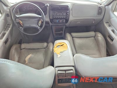 Zdjęcie 8 z 13 samochodu: 1996 FORD EXPLORER VIN:1FMDU35P2TUD62756 - miniatura
