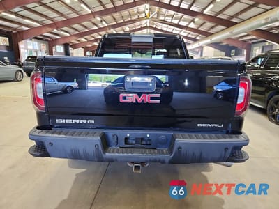 Zdjęcie 6 z 12 samochodu: 2016 GMC SIERRA K1500 DENALI VIN:3GTU2PEJ8GG115912 - miniatura