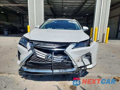 Piąte zdjęcie samochodu w środku: 2018 LEXUS RX 350 L VIN:JTJDZKCA1J2000826 - miniatura