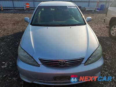 Piąte zdjęcie samochodu w środku: 2005 TOYOTA CAMRY LE VIN:4T1BE32K25U538754 - miniatura