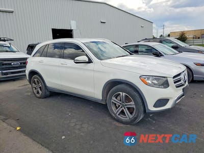 Czwarte zdjęcie samochodu z boku: 2019 MERCEDES-BENZ GLC 300 VIN:WDC0G4JB7KF543214 - miniatura