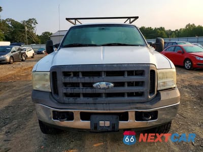 Piąte zdjęcie samochodu w środku: 2005 FORD F250 SUPER DUTY VIN:1FTSX21515EC76658 - miniatura