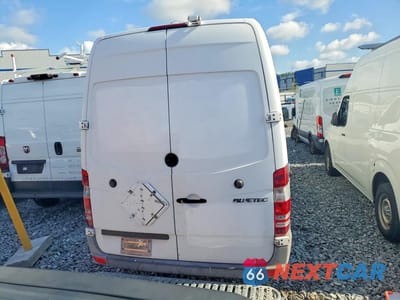 Zdjęcie 6 z 14 samochodu: 2012 MERCEDES-BENZ SPRINTER 2500 VIN:WD3PE8CB8C5704671 - miniatura