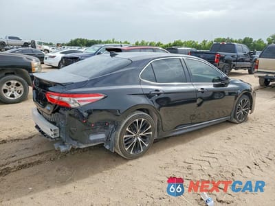 Trzecie zdjęcie samochodu z tyłu: 2019 TOYOTA CAMRY SE VIN:4T1B11HK5KU829851 - miniatura