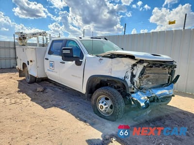 Czwarte zdjęcie samochodu z boku: 2023 CHEVROLET SILVERADO K3500 VIN:1GB4YSEY8PF210653 - miniatura