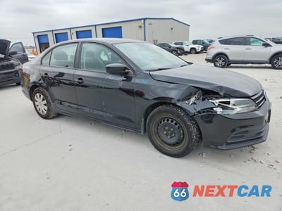 Czwarte zdjęcie samochodu z boku: 2016 VOLKSWAGEN JETTA S VIN:3VW267AJ1GM380946 - miniatura
