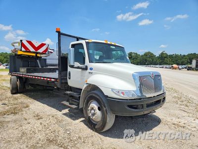 Czwarte zdjęcie samochodu z boku: 2023 INTERNATIONAL MV607 FLATBED TRUCK WITH CRASH ATTENUATOR VIN:3HAEUMML5PL493334 - miniatura