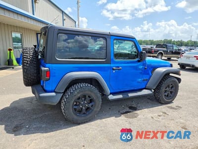 Trzecie zdjęcie samochodu z tyłu: 2021 JEEP WRANGLER SPORT VIN:1C4GJXAN1MW822761 - miniatura