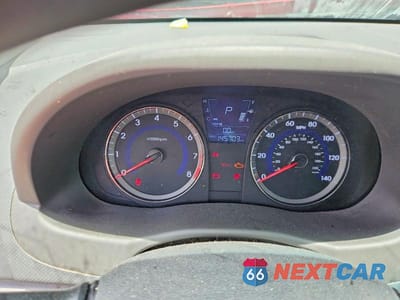 Zdjęcie 9 z 12 samochodu: 2012 HYUNDAI ACCENT GLS VIN:KMHCU4AE0CU055351 - miniatura