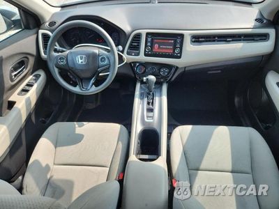 Zdjęcie 8 z 13 samochodu: 2019 HONDA HR-V LX VIN:3CZRU5H32KM720532 - miniatura