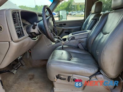 Zdjęcie 7 z 13 samochodu: 2005 CHEVROLET SILVERADO K2500 HEAVY DUTY VIN:1GCHK23U45F825566 - miniatura