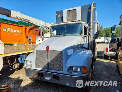 Drugie zdjęcie samochodu z przodu: 2006 KENWORTH T300 REFRIGERATED BOX TRUCK VIN:2NKMHZ7X36M985678 - miniatura