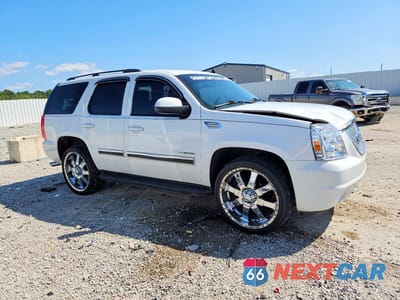 Czwarte zdjęcie samochodu z boku: 2011 GMC YUKON SLE VIN:1GKS2AE07BR231434 - miniatura