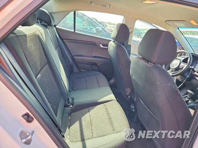 Zdjęcie 10 z 13 samochodu: 2019 KIA RIO S VIN:3KPA24AB8KE158800 - miniatura