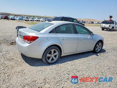 Trzecie zdjęcie samochodu z tyłu: 2019 CHEVROLET CRUZE LT VIN:1G1PE5SB3F7182099 - miniatura