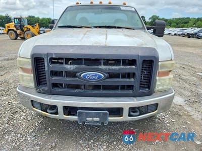 Piąte zdjęcie samochodu w środku: 2010 FORD F350 SUPER DUTY VIN:1FDWF3E58AEA60008 - miniatura