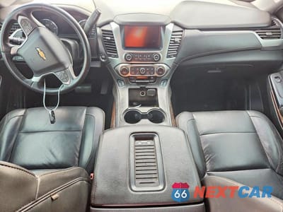 Zdjęcie 8 z 13 samochodu: 2017 CHEVROLET SUBURBAN C1500 LT VIN:1GNSCHKC2HR401375 - miniatura