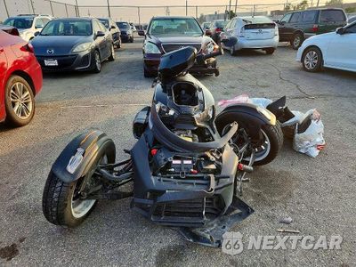 Trzecie zdjęcie samochodu z tyłu: 2022 CAN-AM RYKER RALLY EDITION VIN:3JB2HEH23NJ000278 - miniatura