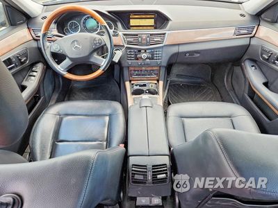 Zdjęcie 8 z 12 samochodu: 2011 MERCEDES-BENZ E 350 4MATIC VIN:WDDHF8HB3BA304934 - miniatura
