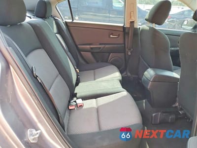 Zdjęcie 10 z 12 samochodu: 2006 MAZDA 3 I VIN:JM1BK32G761467398 - miniatura