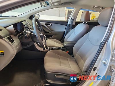 Zdjęcie 7 z 13 samochodu: 2016 HYUNDAI ELANTRA SE VIN:5NPDH4AEXGH670809 - miniatura