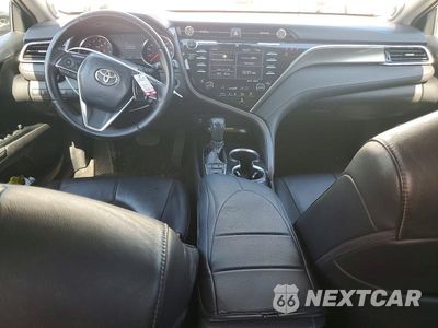 Zdjęcie 8 z 12 samochodu: 2018 TOYOTA CAMRY XSE VIN:4T1B61HK2JU062749 - miniatura