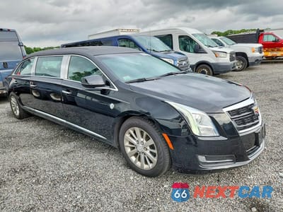 Czwarte zdjęcie samochodu z boku: 2017 CADILLAC XTS LIMOUSINE VIN:2GEXG6U30H9550339 - miniatura
