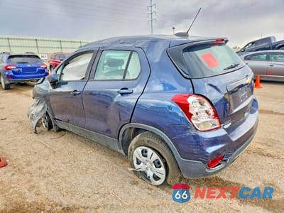 Drugie zdjęcie samochodu z przodu: 2018 CHEVROLET TRAX LS VIN:3GNCJKSBXJL290084 - miniatura
