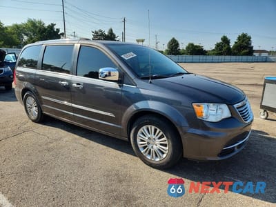 Czwarte zdjęcie samochodu z boku: 2016 CHRYSLER TOWN & COUNTRY LIMITED VIN:2C4RC1JG7GR270178 - miniatura