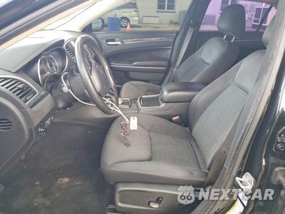 Zdjęcie 7 z 12 samochodu: 2021 CHRYSLER 300 TOURING VIN:2C3CCARG5MH524227 - miniatura
