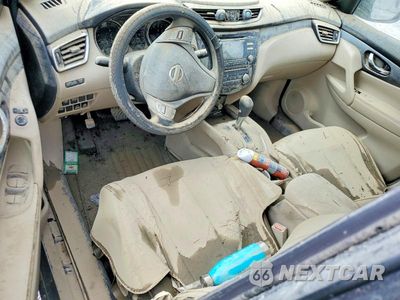 Zdjęcie 8 z 13 samochodu: 2016 NISSAN ROGUE SV VIN:KNMAT2MV0GP621866 - miniatura