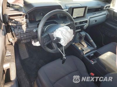 Zdjęcie 8 z 12 samochodu: 2025 TOYOTA TACOMA SR VIN:3TYJDAHNXST027435 - miniatura