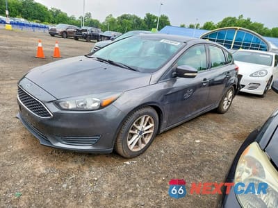 2016 FORD FOCUS SE 1FADP3K20GL292101 - główne zdjęcie licytacji z USA - miniatura