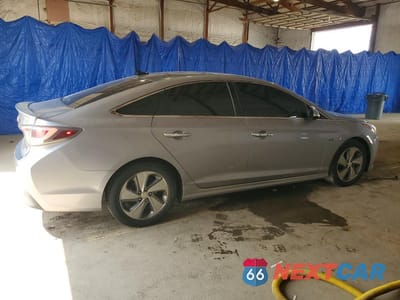 Trzecie zdjęcie samochodu z tyłu: 2016 HYUNDAI SONATA HYBRID LIMITED VIN:KMHE34L17GA008976 - miniatura