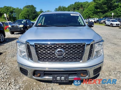 Piąte zdjęcie samochodu w środku: 2018 NISSAN TITAN S VIN:1N6AA1EJ5JN515392 - miniatura