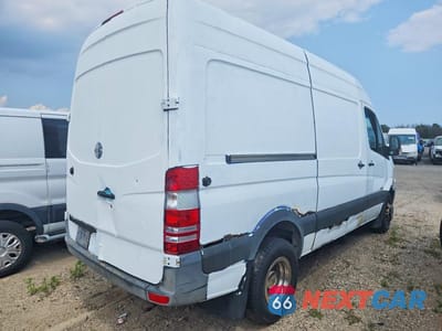 Trzecie zdjęcie samochodu z tyłu: 2011 FREIGHTLINER SPRINTER 3500 - DELIVERY VAN VIN:WDYPF0CC0B5532653 - miniatura