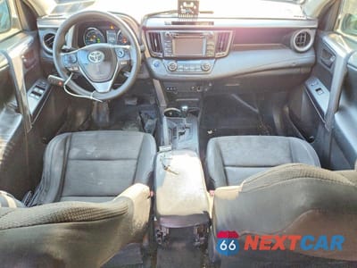 Zdjęcie 8 z 13 samochodu: 2017 TOYOTA RAV4 HYBRID LE PLUS VIN:JTMRJREVXHD073426 - miniatura