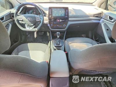 Zdjęcie 8 z 12 samochodu: 2020 HYUNDAI IONIQ SE VIN:KMHC75LC5LU188227 - miniatura