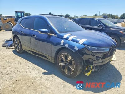 Czwarte zdjęcie samochodu z boku: 2022 BMW IX XDRIVE50 VIN:WB523CF00NCJ80011 - miniatura