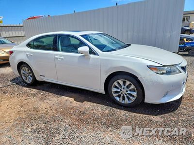 Czwarte zdjęcie samochodu z boku: 2014 LEXUS ES 300H VIN:JTHBW1GG7E2038920 - miniatura