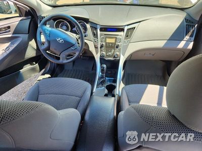 Zdjęcie 8 z 12 samochodu: 2011 HYUNDAI SONATA GLS VIN:5NPEB4ACXBH108180 - miniatura