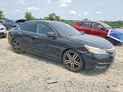 Czwarte zdjęcie samochodu z boku: 2017 HONDA ACCORD TOURING VIN:1HGCR3F97HA031487 - miniatura