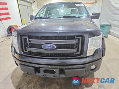 Piąte zdjęcie samochodu w środku: 2014 FORD F150 SUPER CAB VIN:1FTFX1EF2EKF85815 - miniatura
