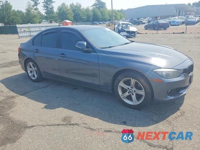 Czwarte zdjęcie samochodu z boku: 2013 BMW 328 XI SULEV VIN:WBA3B5G54DNS00892 - miniatura