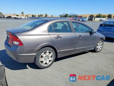 Trzecie zdjęcie samochodu z tyłu: 2010 HONDA CIVIC LX VIN:19XFA1F58AE063436 - miniatura