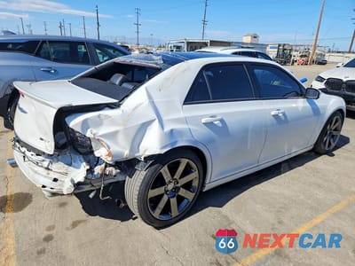 Trzecie zdjęcie samochodu z tyłu: 2014 CHRYSLER 300 SRT-8 6.4L VIN:2C3CCAFJ7EH257870 - miniatura