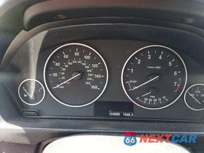 Zdjęcie 9 z 12 samochodu: 2018 BMW 320 I VIN:WBA8E1G52JNU90308 - miniatura