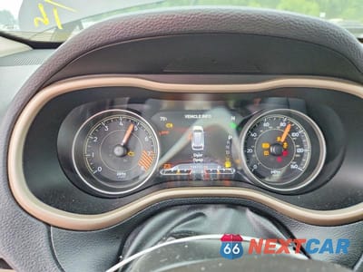 Zdjęcie 9 z 13 samochodu: 2015 JEEP CHEROKEE LIMITED VIN:1C4PJMDS9FW615702 - miniatura