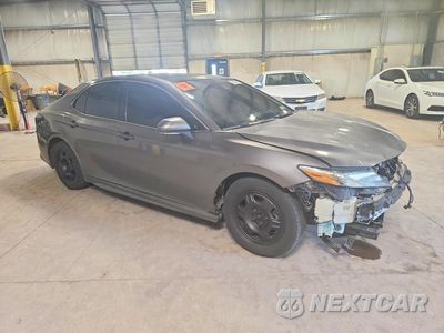 Czwarte zdjęcie samochodu z boku: 2018 TOYOTA CAMRY XSE V6 VIN:4T1BZ1HK7JU502648 - miniatura